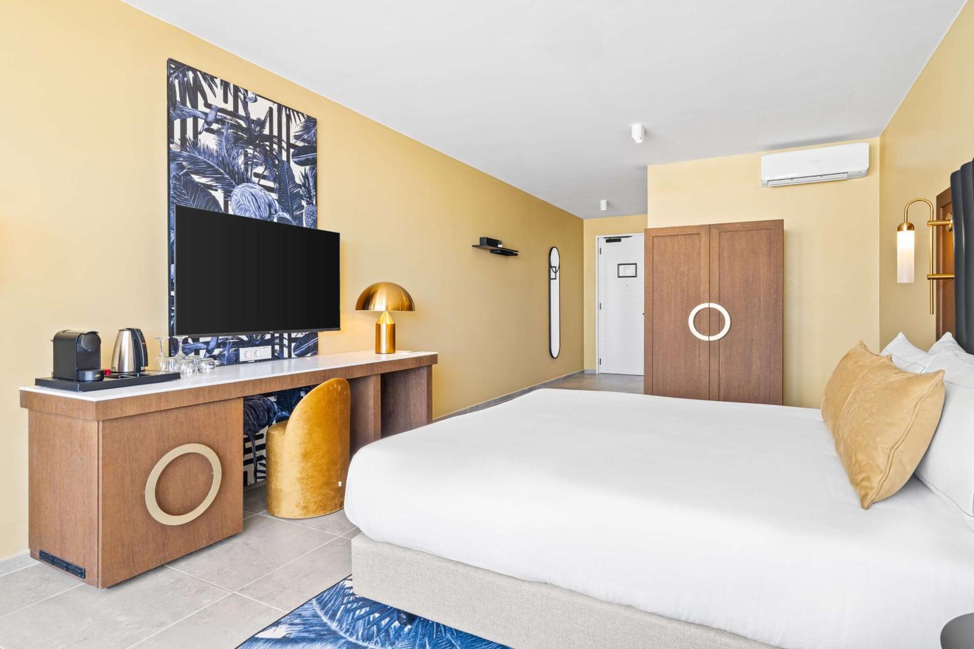 The Rif At Mangrove Beach Corendon All-Inclusive, Curio By Hilton Willemstad Exterior foto